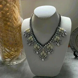 Gorgeous statement piece necklace. For  any occasion